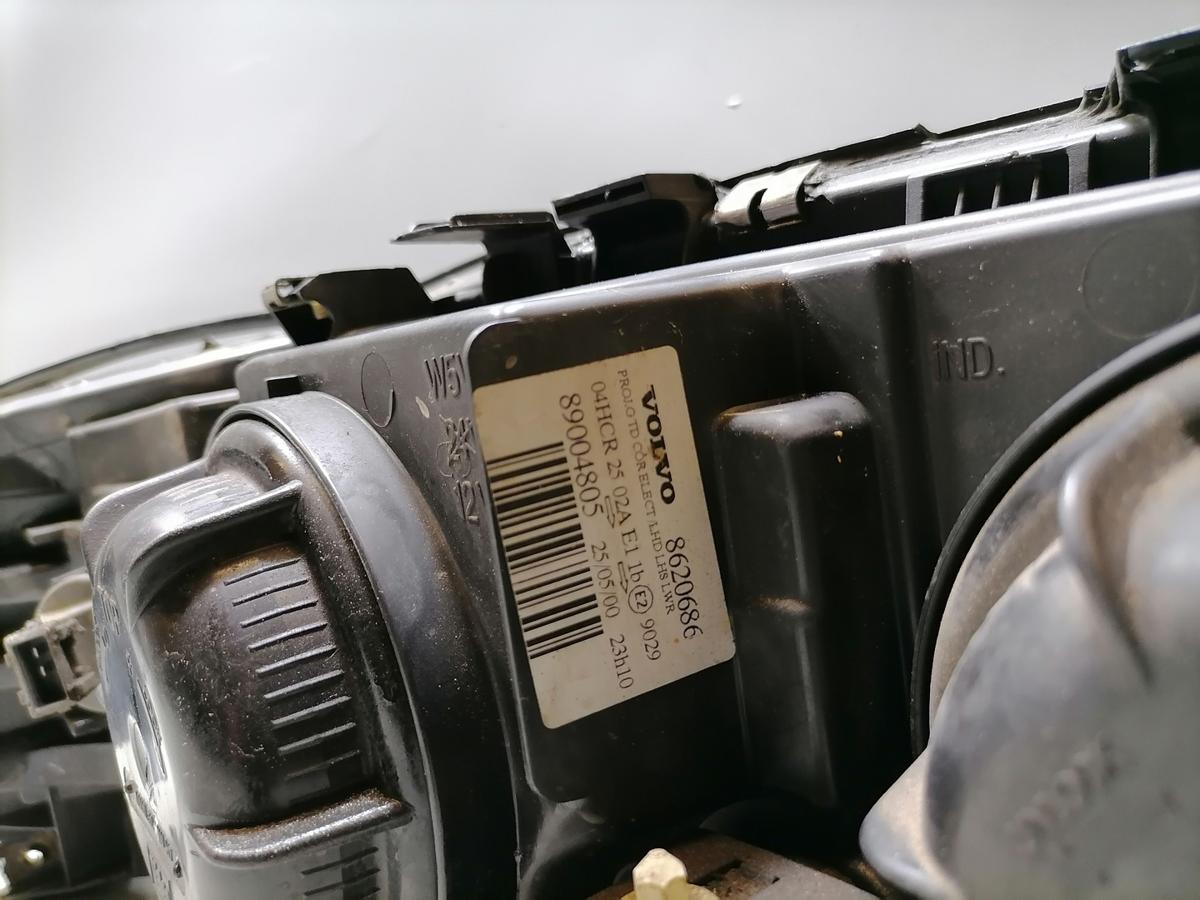 Volvo V70 2 original Scheinwerfer vorn links Halogen Bj.2000
